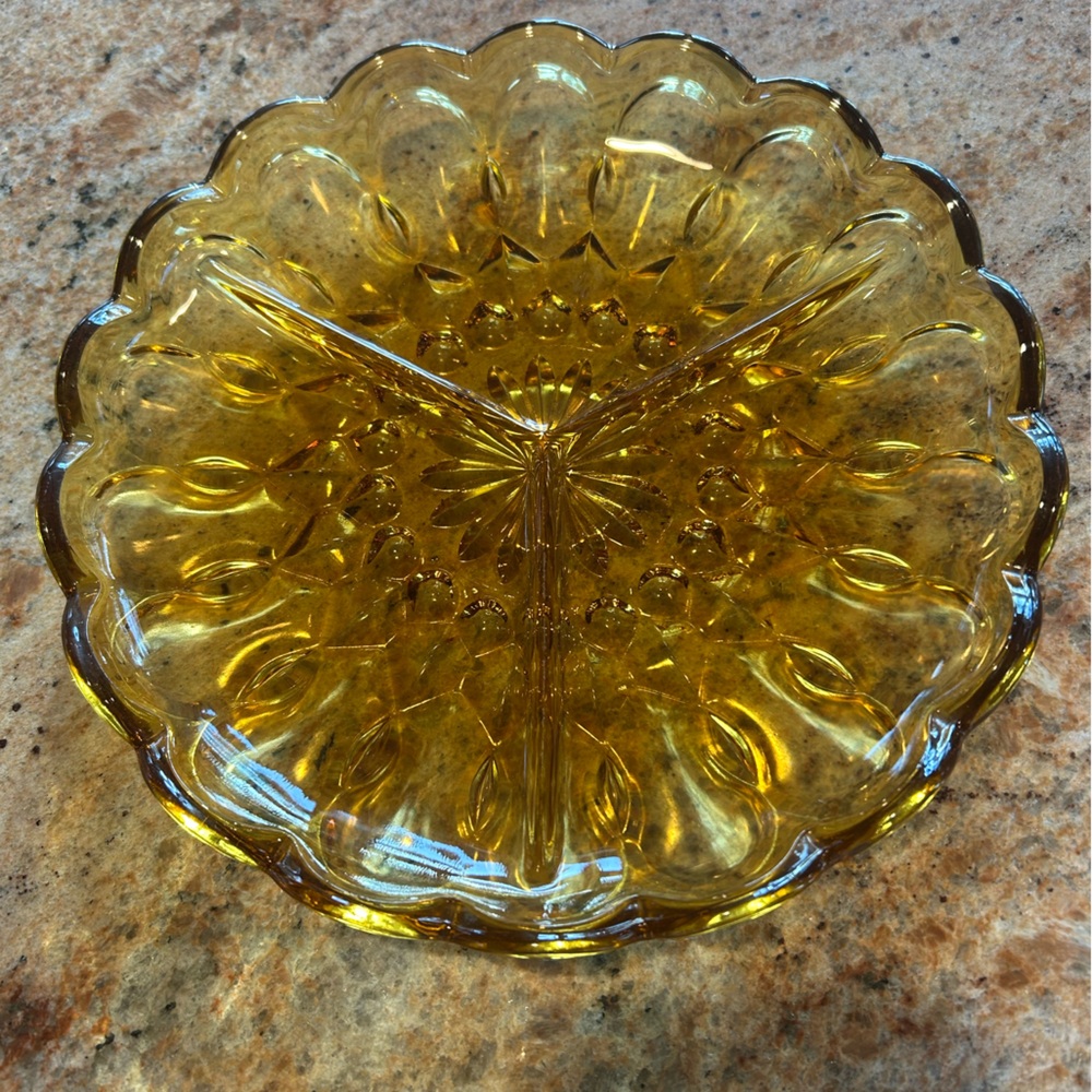 Anchor Hocking Fairfield Amber Honey Gold Glass Divided Appetizer Dish 8.5”